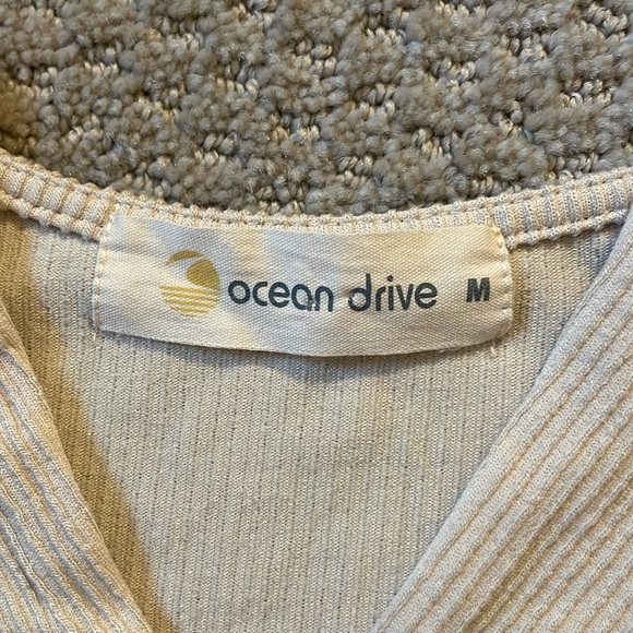 Beige Top - Picture 2 of 2